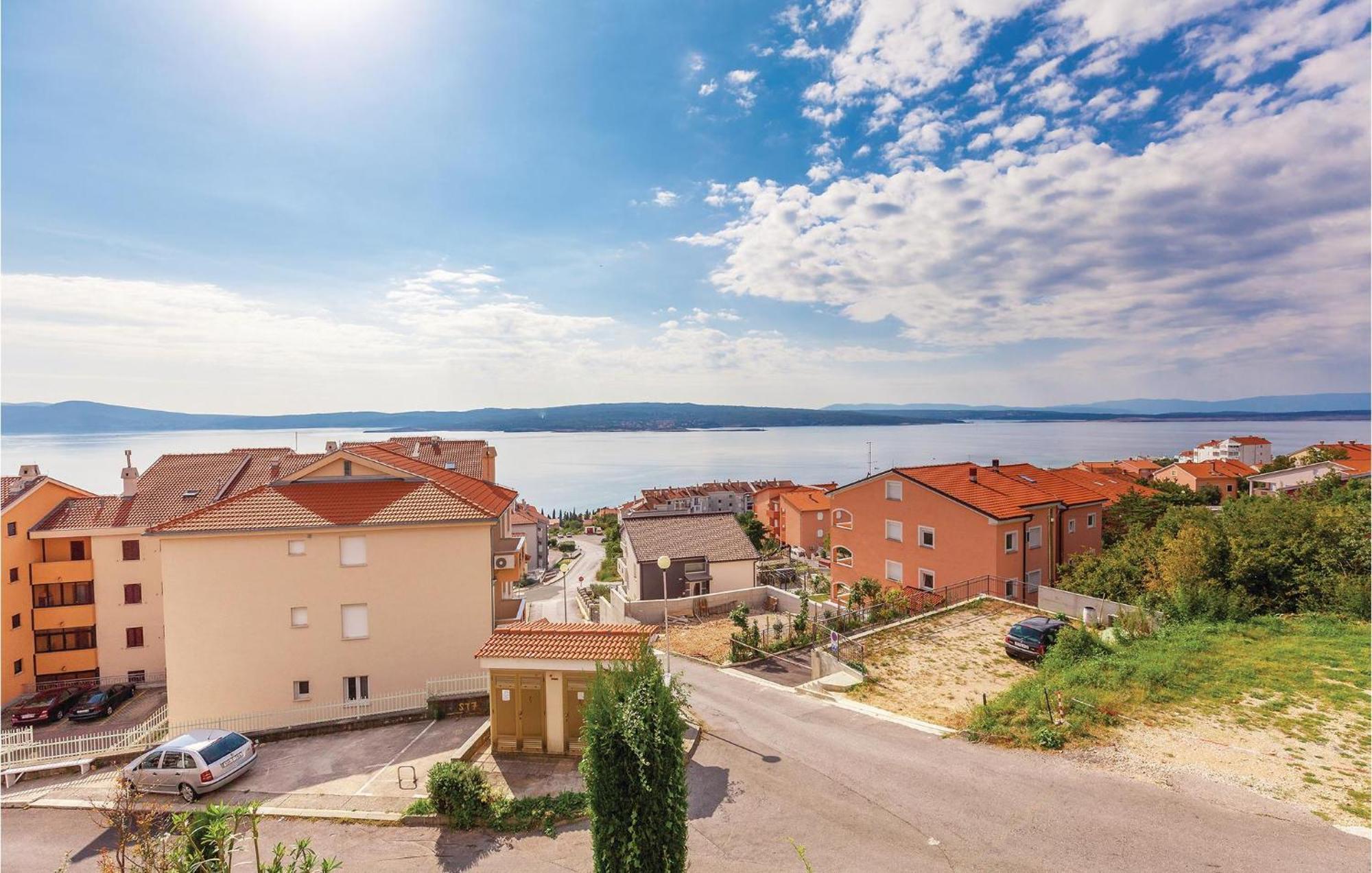 Nice Apartment In Crikvenica With Kitchen Kültér fotó