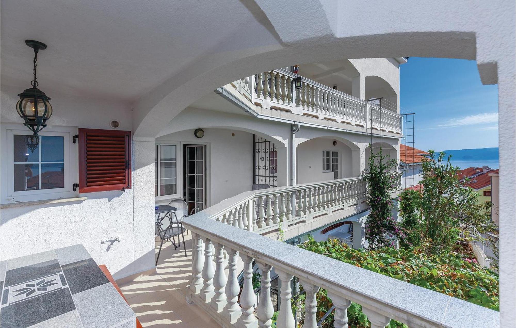 Nice Apartment In Crikvenica With Kitchen Kültér fotó