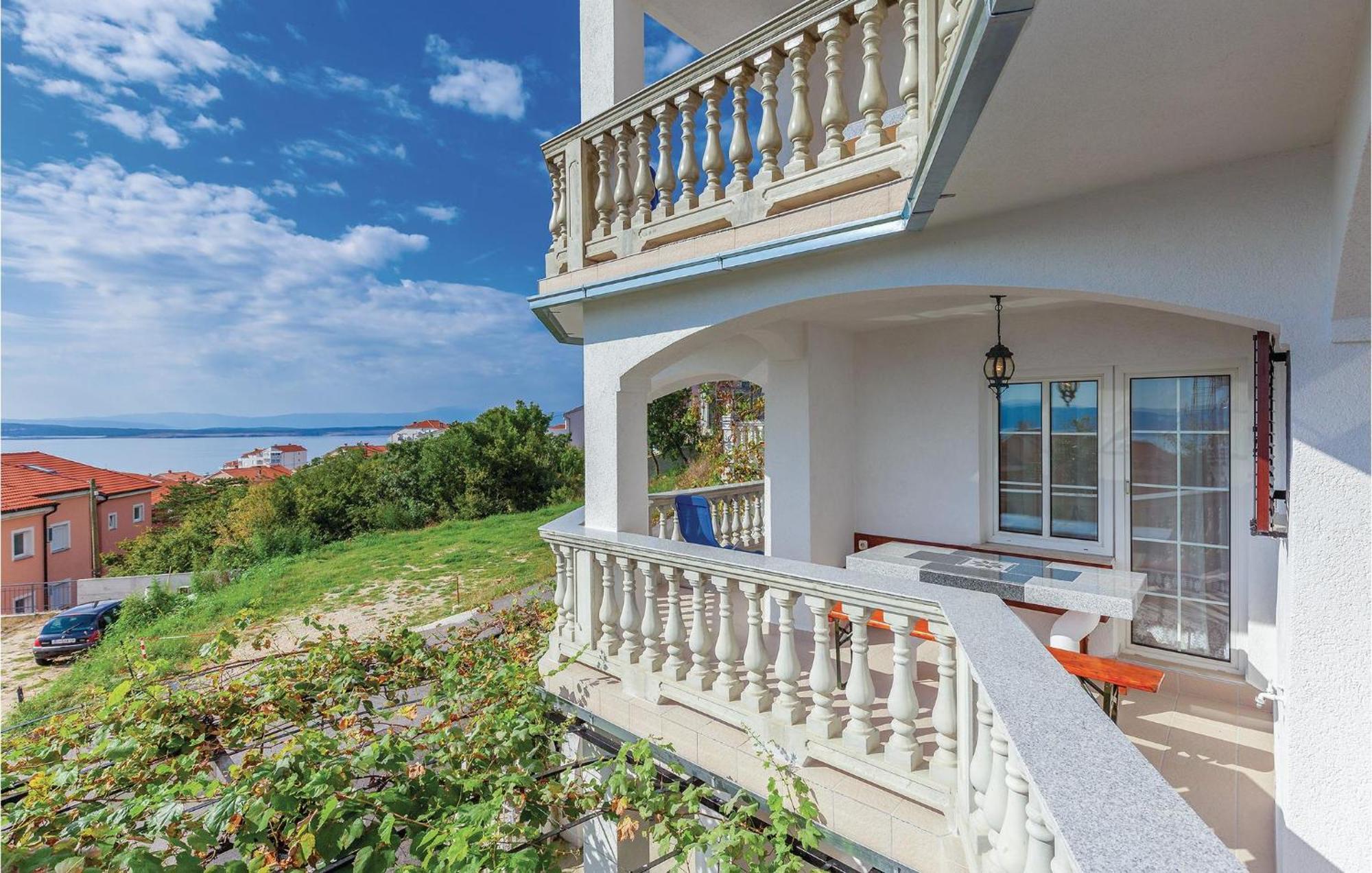 Nice Apartment In Crikvenica With Kitchen Kültér fotó
